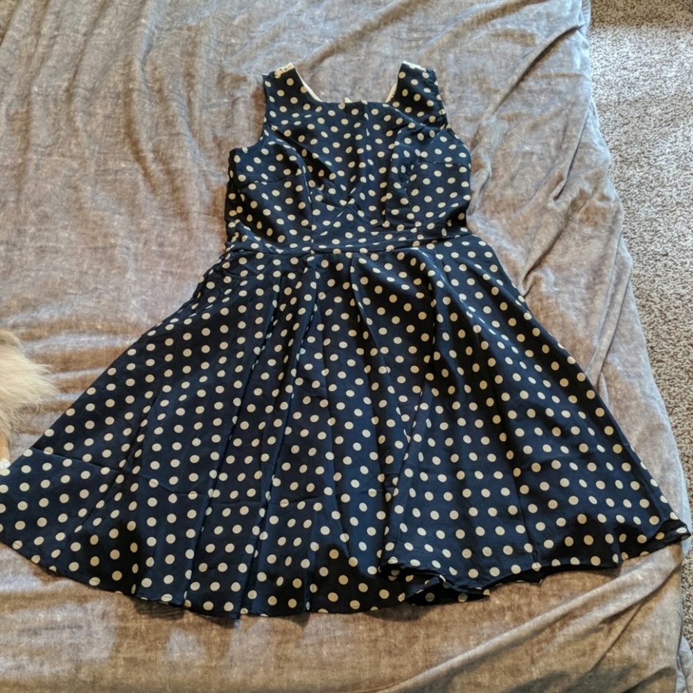 Aryeh unique vintage brand polka dot dress Sz M
